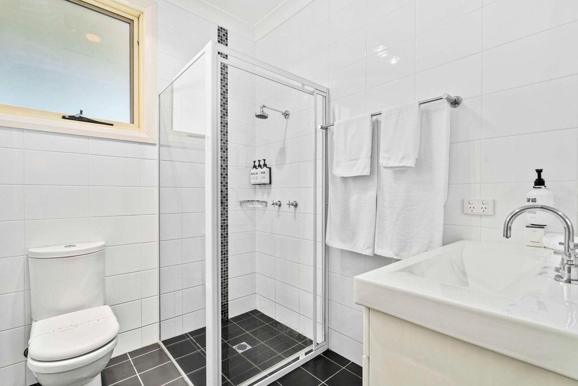Comfort Bishops Inn 4*