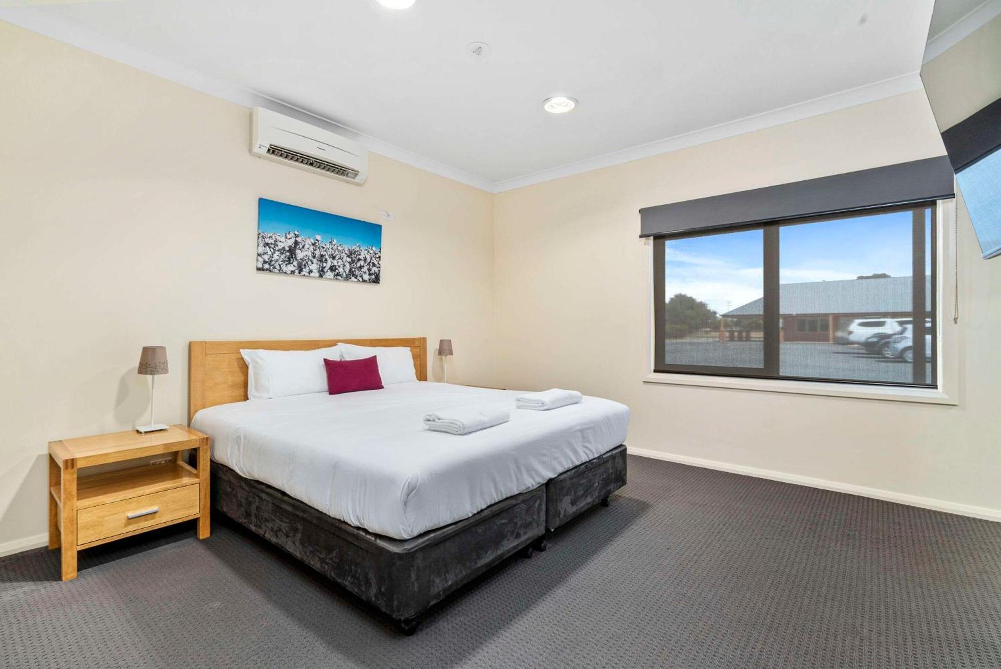 Inn Comfort Bishops 4*